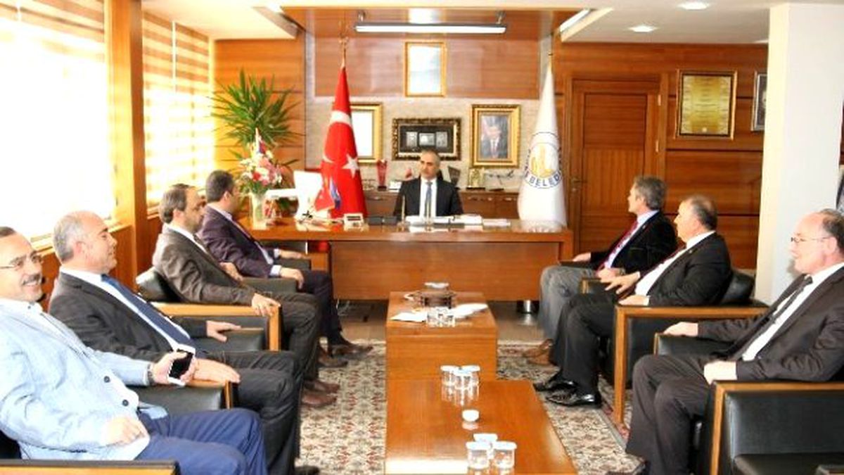 İl Genel Meclisi Üyelerinden, Başkan Aydın\'a Ziyaret
