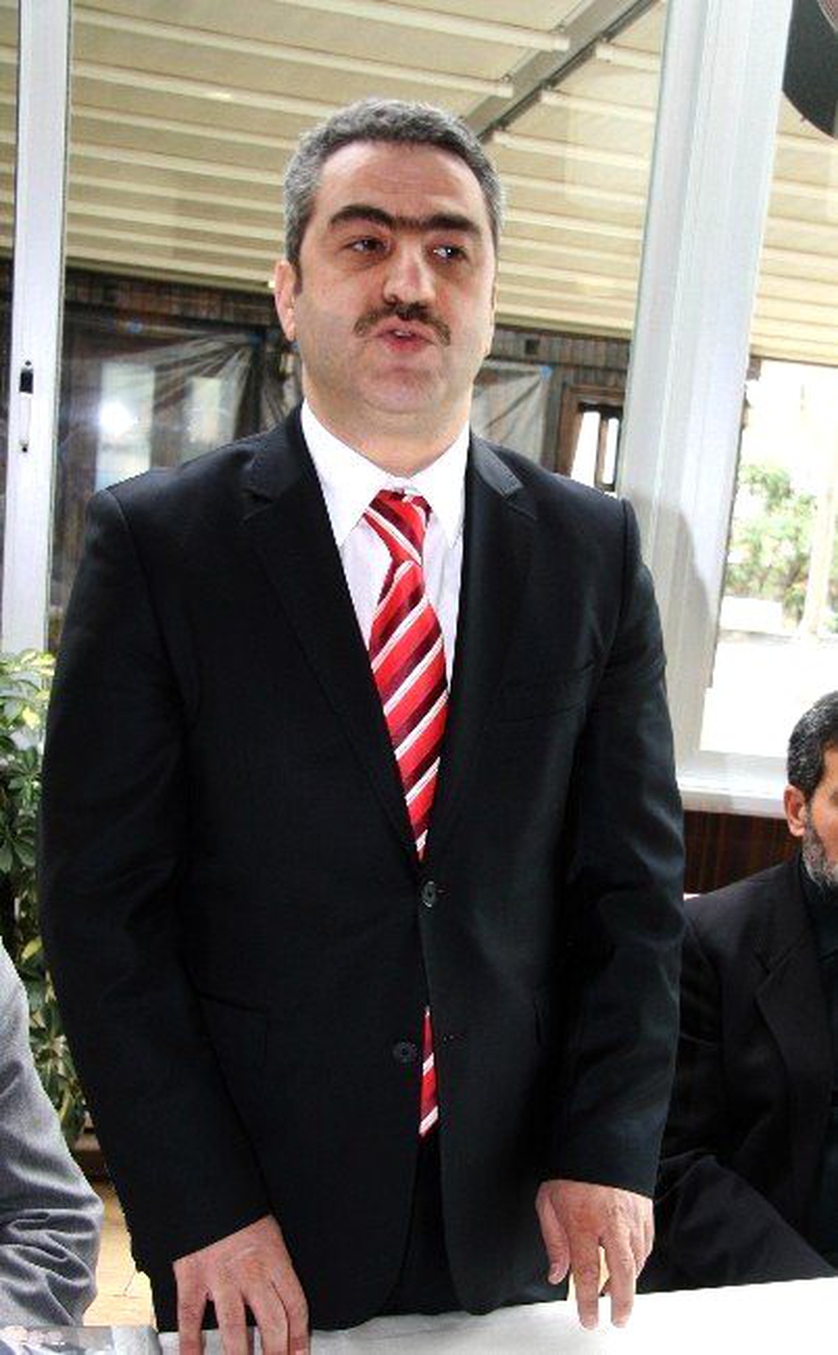 Kaçak Elektrikle Sulanan Tarlanın Mahsulü Bereketsiz Olur"