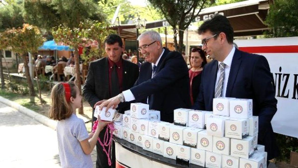 Kandil Simidi Geleneği Devam Ediyor