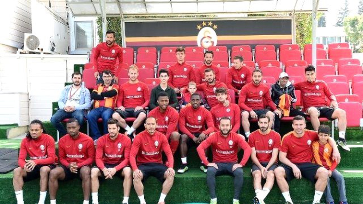 Kanser Hastası Gencin Galatasaray Sevgisi