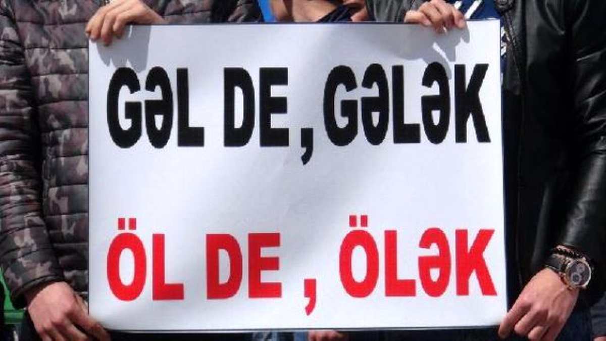 Kars\'ta Azerbaycanlı Öğrenciler Ermenistan\'ı Kınadı