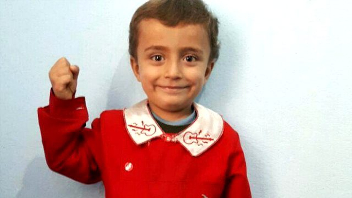 Kayıp Olan Oğlu Yasin\'in Yolunu Gözlüyor