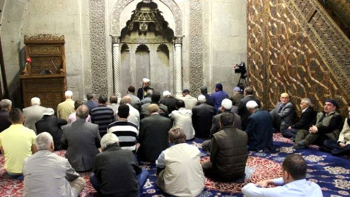 Kayseri\'de Regaip Kandili Dolayısıyla Program Düzenlendi