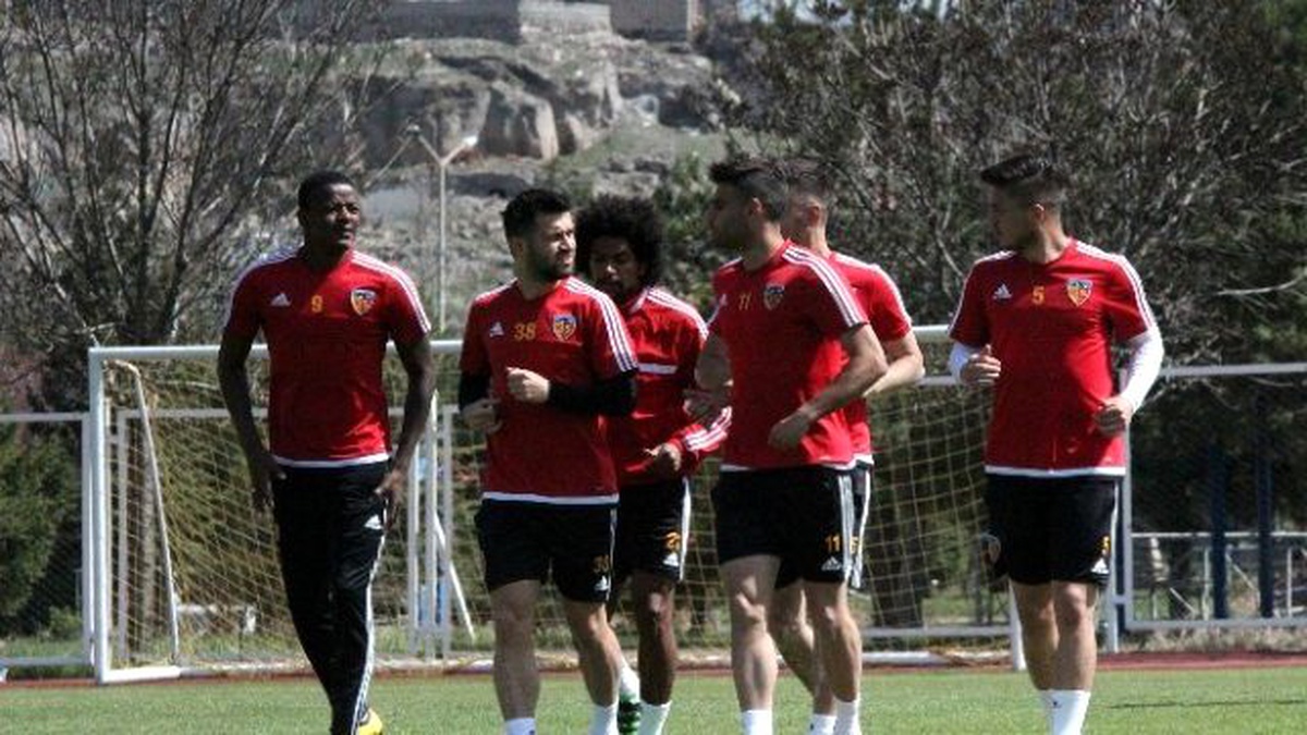 Kayserispor Antalya\'ya Bileniyor