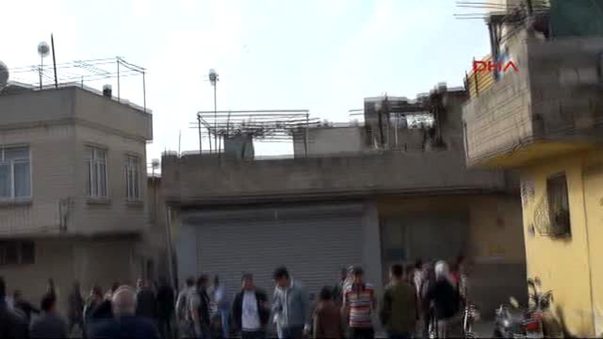 Kilis Kent Merkezine Suriye Tarafından Ateşlenen İki Katyuşa Roket Mermisi Düştü--4