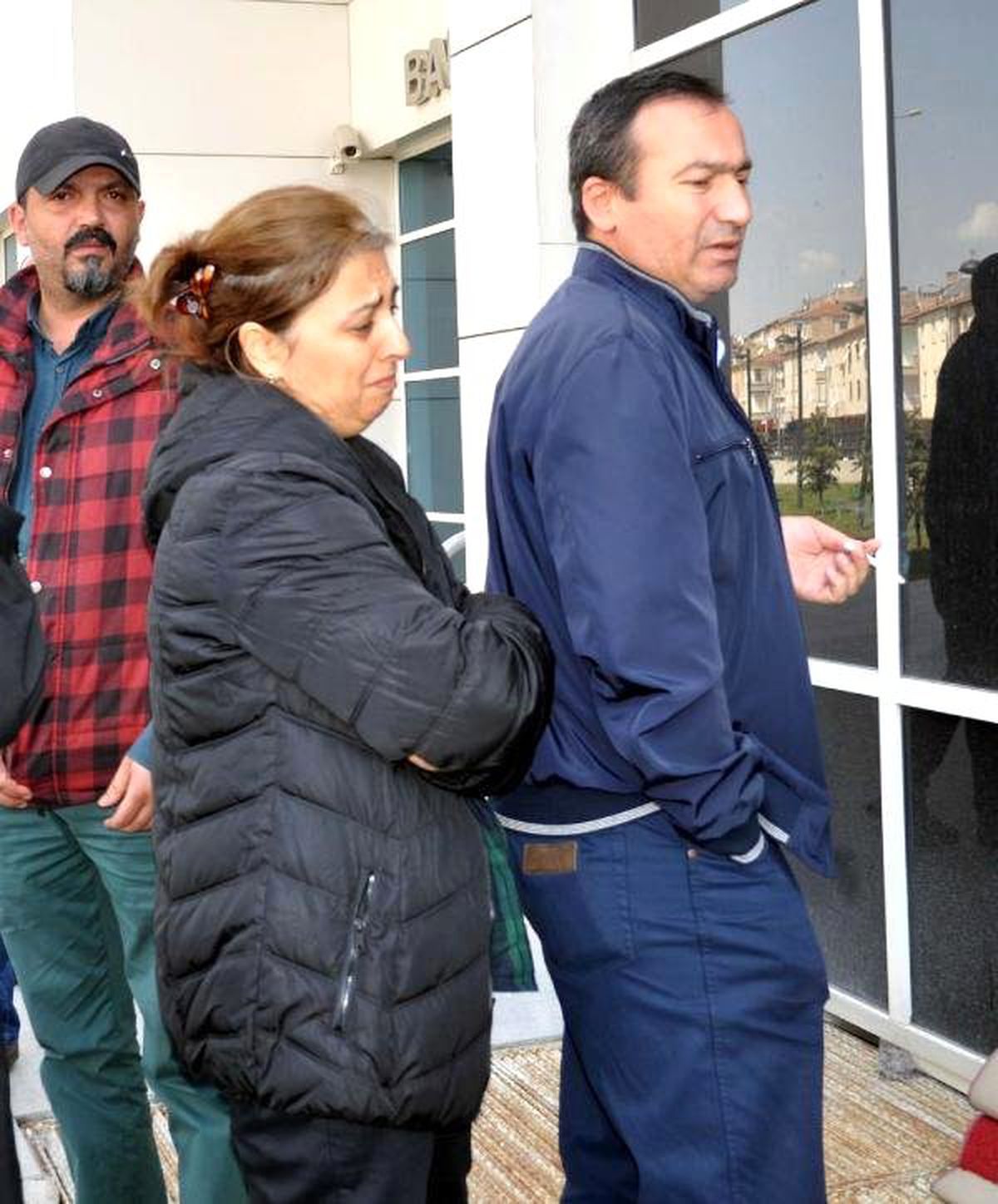 Liseli Cansel\'i İntihara Sürükleyen Öğretmen Hakim Önünde (2)