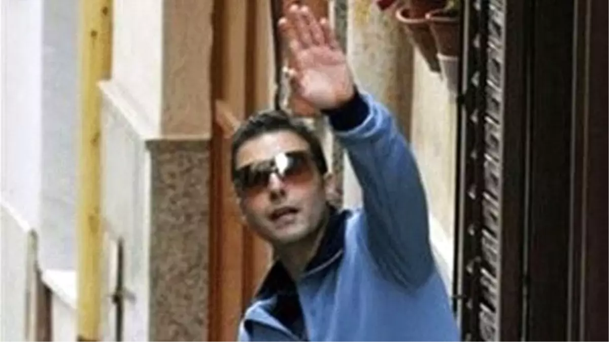 Mafya Babasının Oğlunu Ağırlayan İtalya Devlet Televizyonuna Tepki Gösterildi