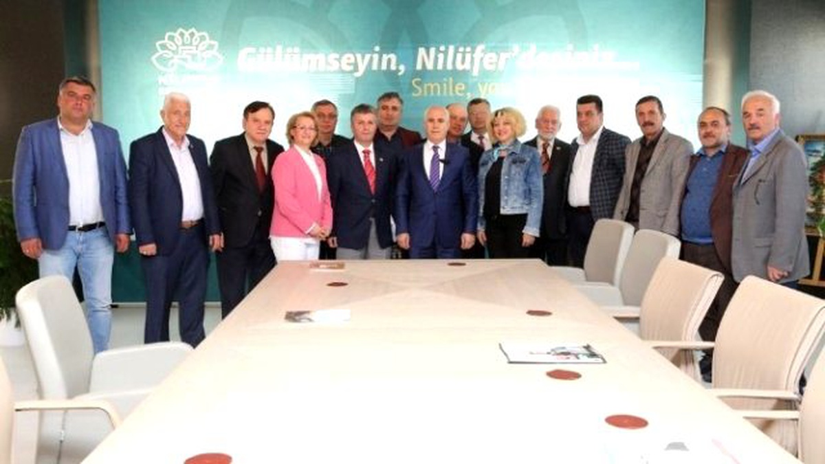 Muhtarlardan Başkan Bozbey\'e Teşekkür Ziyareti