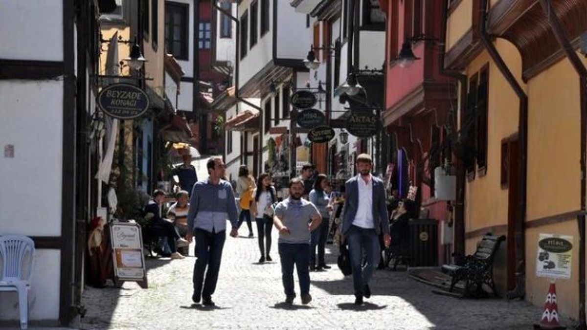 Odunpazarı Sıcakla Birlikte Şenlendi
