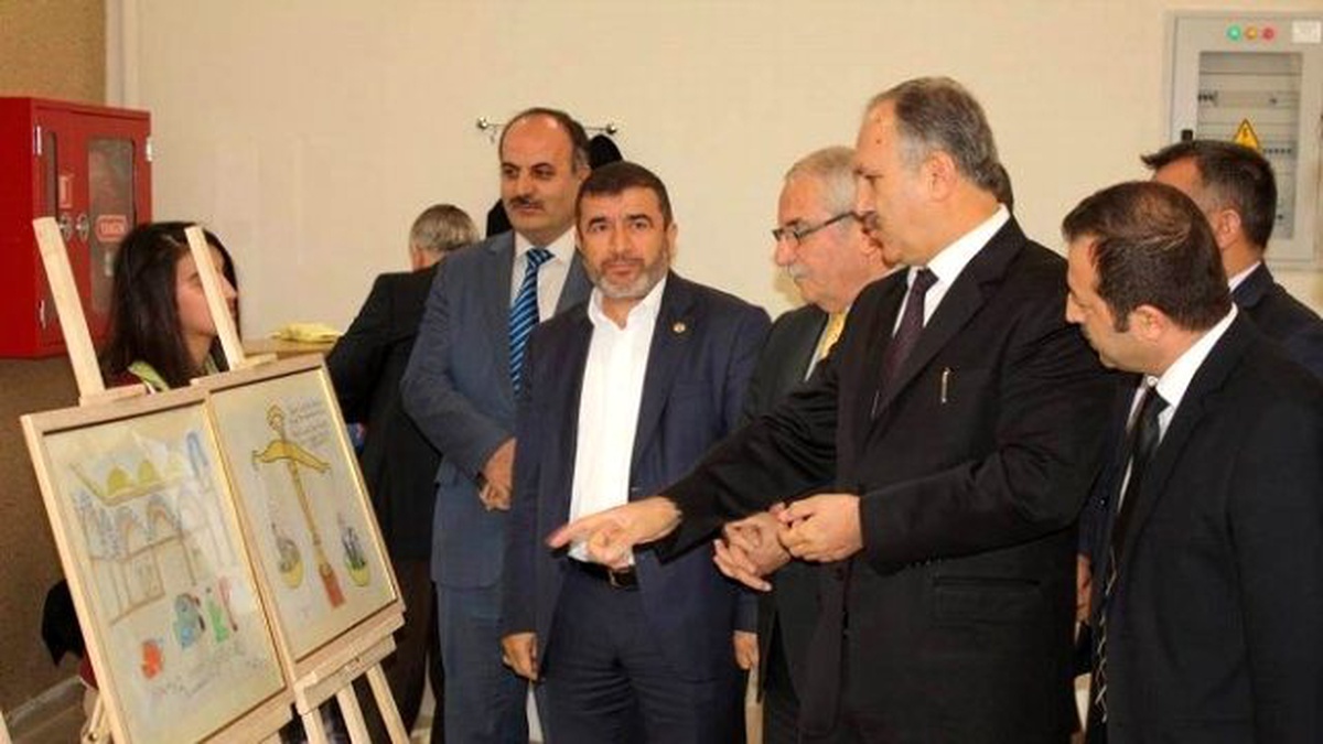 Öğrenciler Hadis-i Şerif\'leri Resimlerle Anlattı