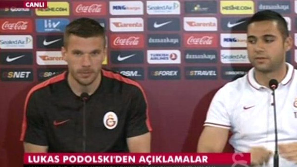Podolski: Bu Kadar Teknik Direktör Değişmesi Sıkıntı Yarattı