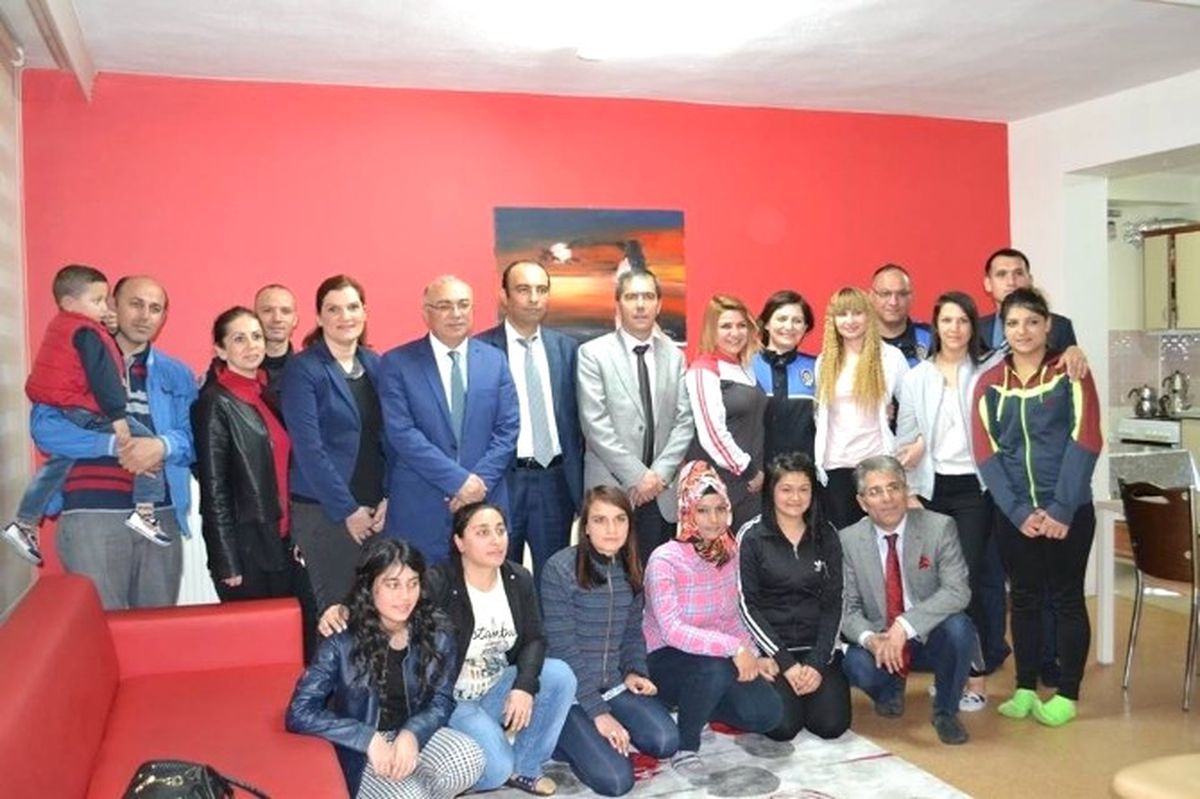 Polisler Sevgi Evlerinde Kalan Çocuklarla Buluştu