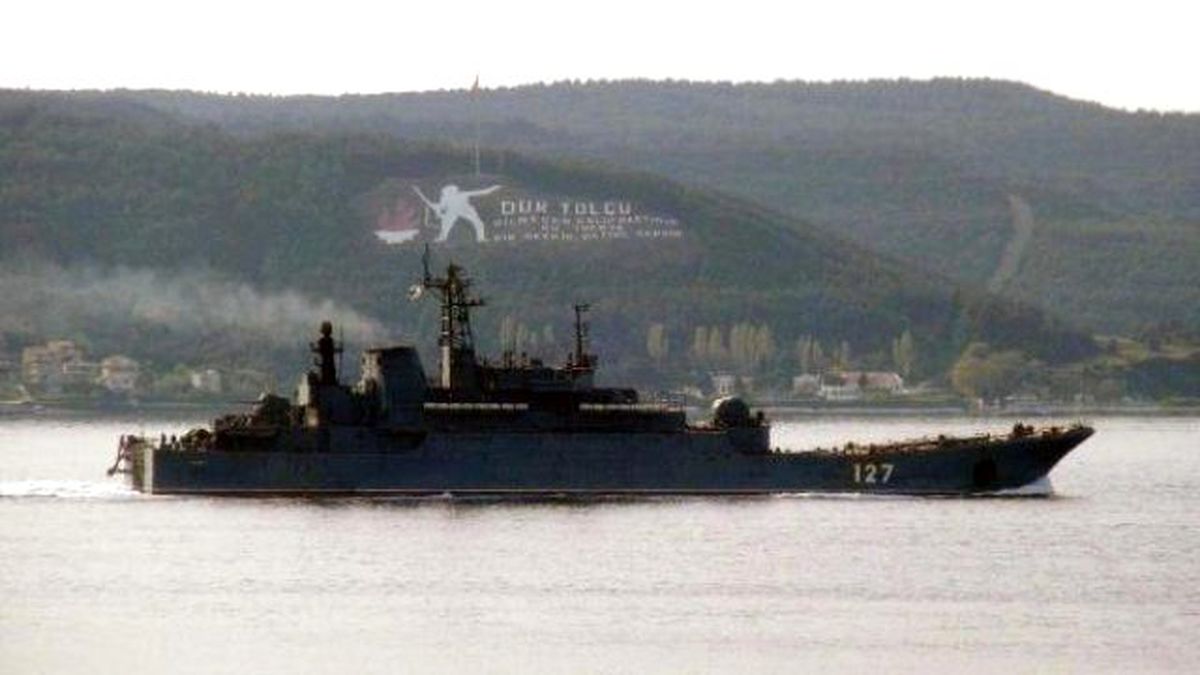 Rus Savaş Gemisi Karadeniz\'e Yol Aldı