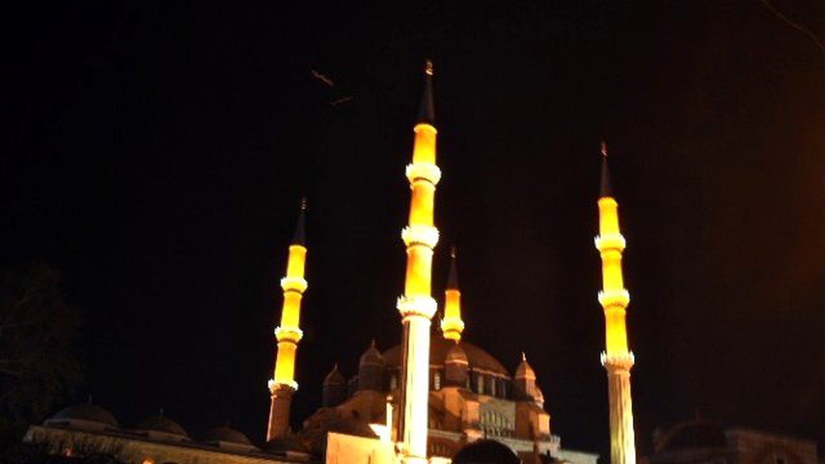 Selimiye Camii Regaip Kandili\'nde Doldu Taştı
