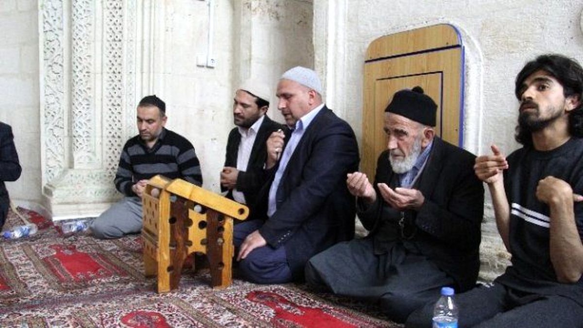 Silvan\'da Regaip Kandili