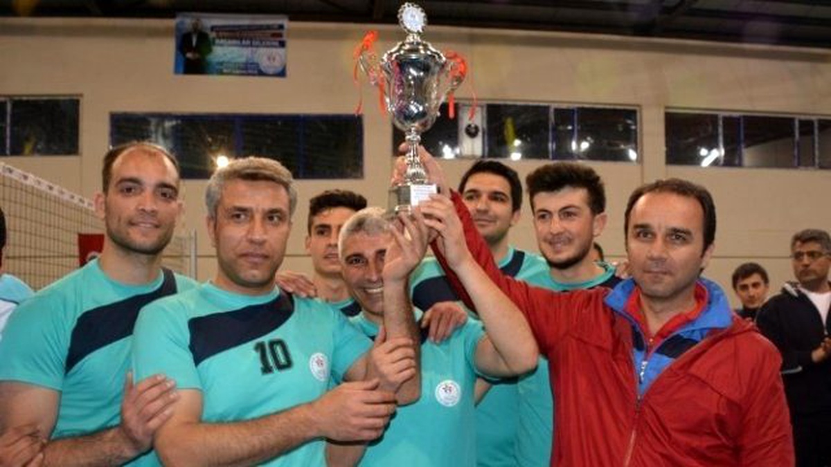 Tatvan\'da Kurumlar Arası Voleybol Turnuvası