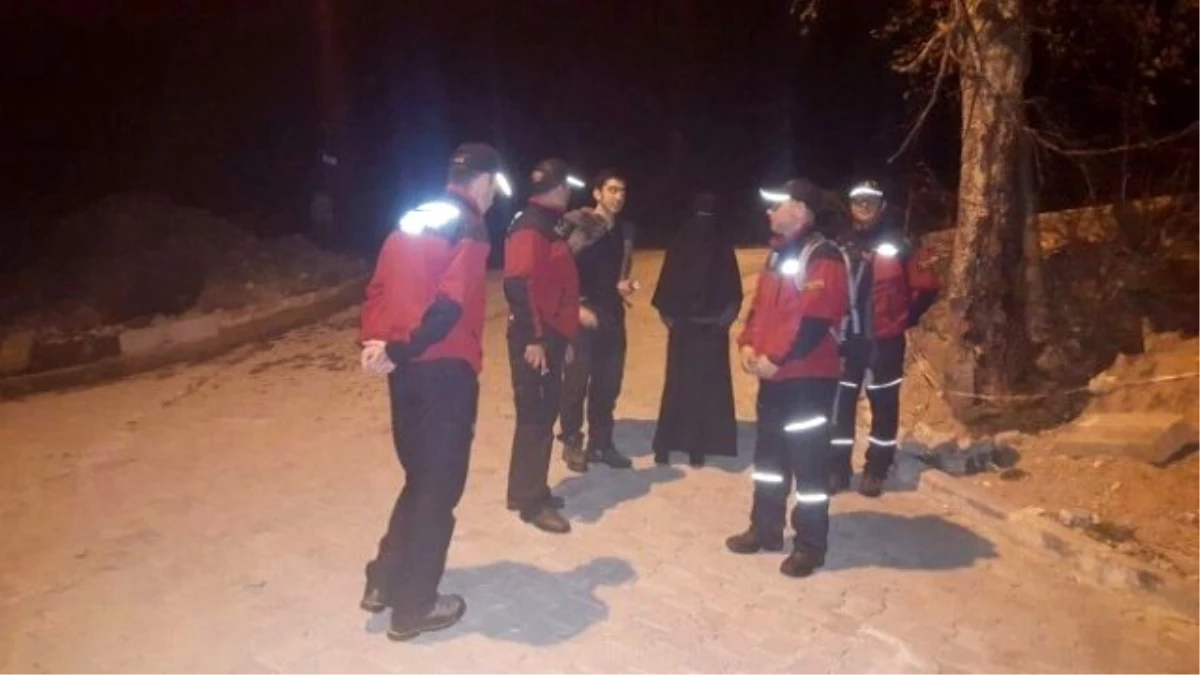 Uludağ\'da Kaybolan 2 Genci Jandarma Buldu