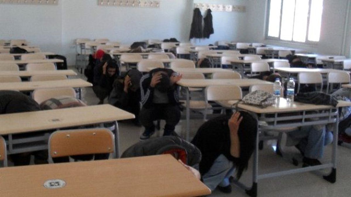 Üniversite Öğrencileri ile Kurtarma Ekipleri Tatbikat Yaptı