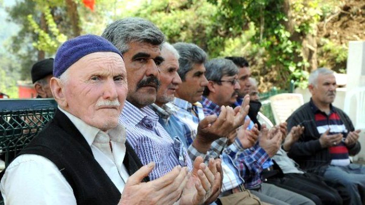 Üzümlü\'de \'Şehitleri Anma\' Programı