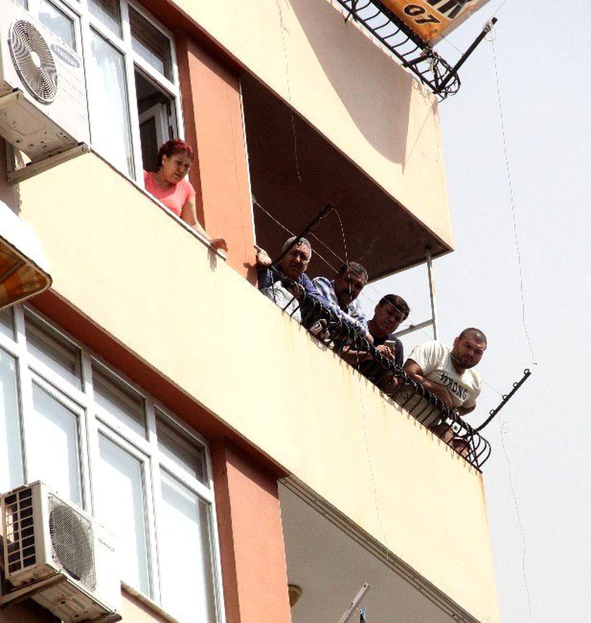 Binayı Duman Kapladı, Apartman Sakinleri Mahsur Kaldı