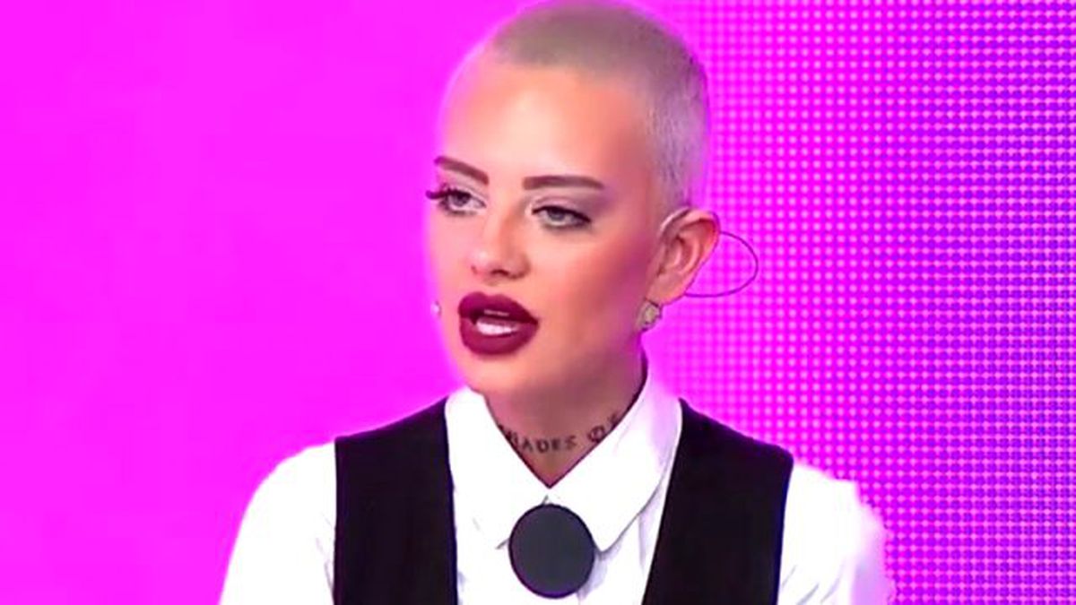 Yeşim Aydın Saçları Sayesinde mi Tarz Oluyor?