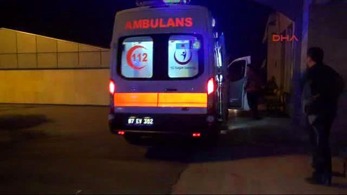 Zonguldak Sigara İçmek İçin Çıktıkları Balkon Çöktü: 3 Yaralı
