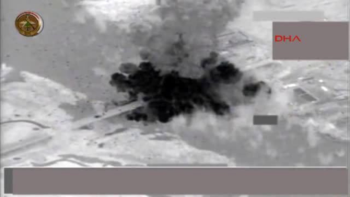 ABD Uçakları Musul\'da Işid\'in Kullandığı Köprüyü Bombaladı