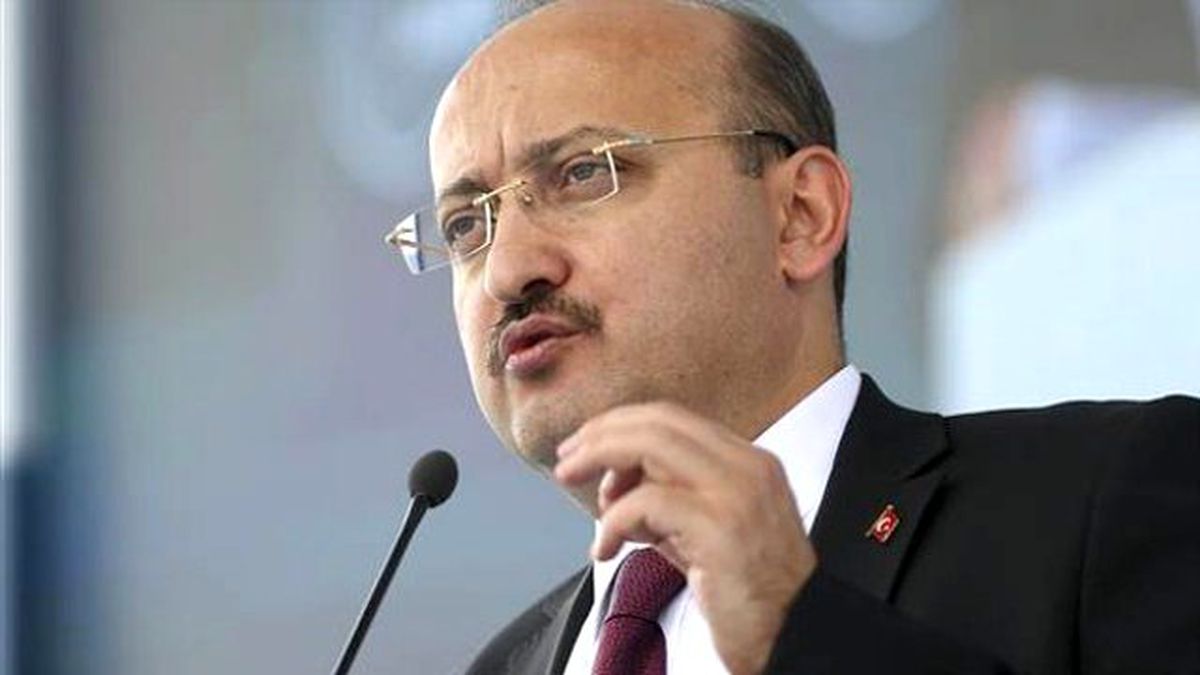 Başbakan Yardımcısı Akdoğan\'a İki Yeni Görev