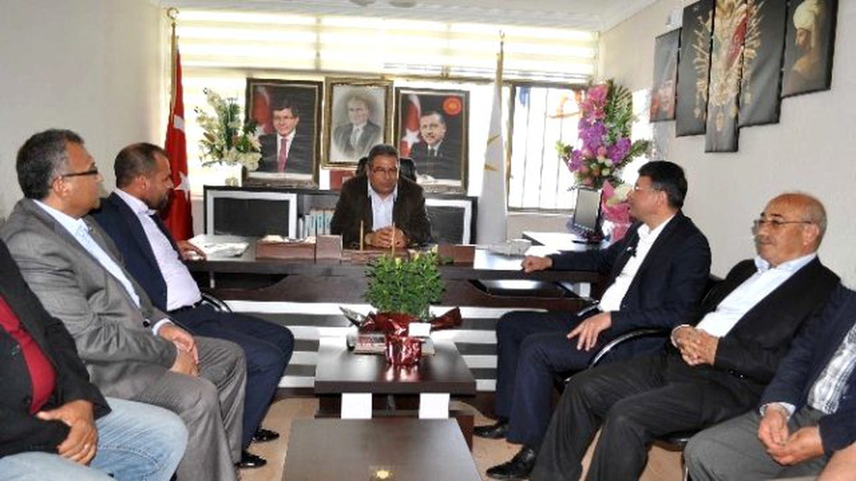 Başkan Turgut\'tan AK Parti Yönetimine Hayırlı Olsun Ziyareti