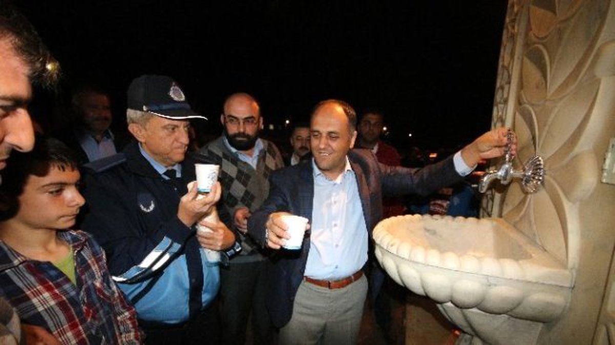 Beyşehir\'de İkram Çeşmesinden Sıcak Süt Aktı