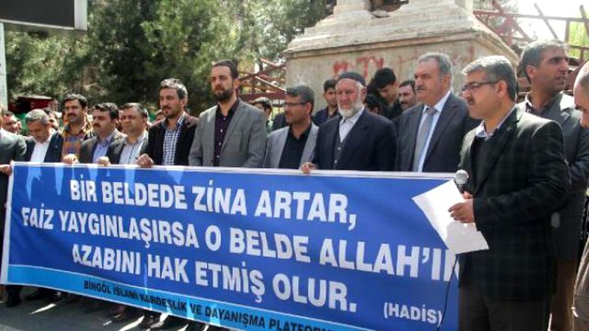 Bingöl\'de Cinsel İstismar Olayları Protesto Edildi