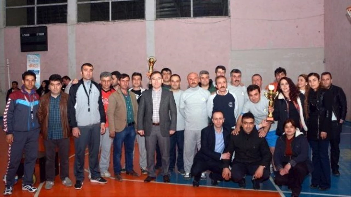 Çatak'ta Kurumlar Arası Voleybol Turnuvası