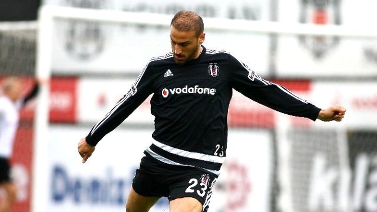 Cenk Tosun, Takımla Birlikte Çalıştı