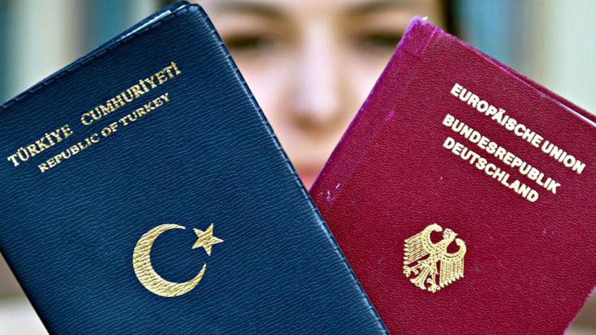 50 Milyon Kimliğin Çalınması Avusturya'daki Çifte Vatandaş Türkleri Tedirgin Etti