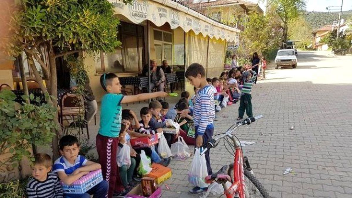 Çocuklar Kandili Böyle Kutladı