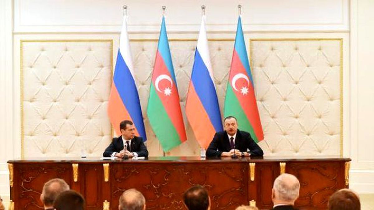 Cumhurbaşkanı Aliyev, Rusya Başbakanı Medvedev\'i Kabul Etti