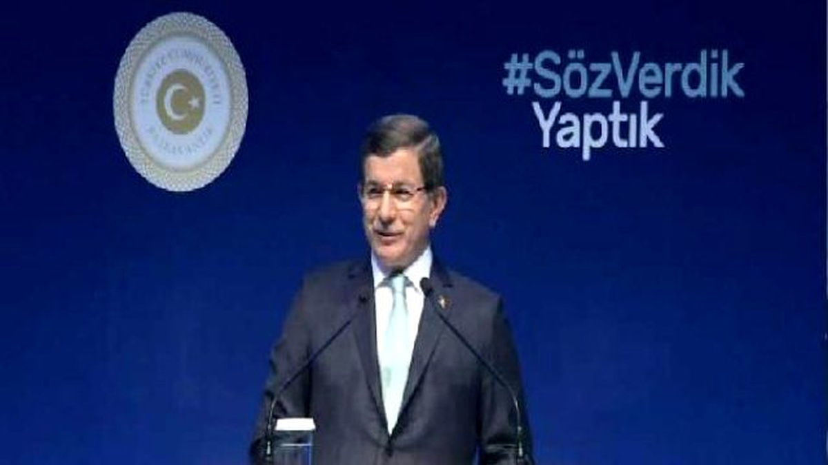 Davutoğlu: Hakareti Siyaset Üslubu Zannedenleri Şiddetle Lanetliyorum (1)