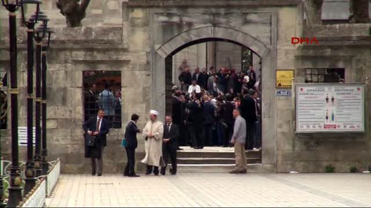 Davutoğlu\'nun "Sultanahmet Hatırası"