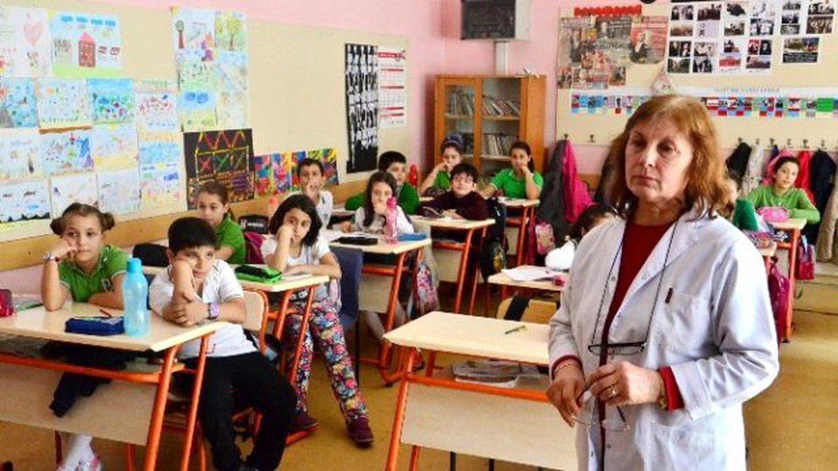 Doğum Gününde Emekli Olan Öğretmene Hüzünlü Veda