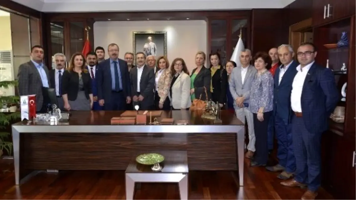 Eskişehir CHP\'den Başkan Ataç\'a İade-i Ziyaret