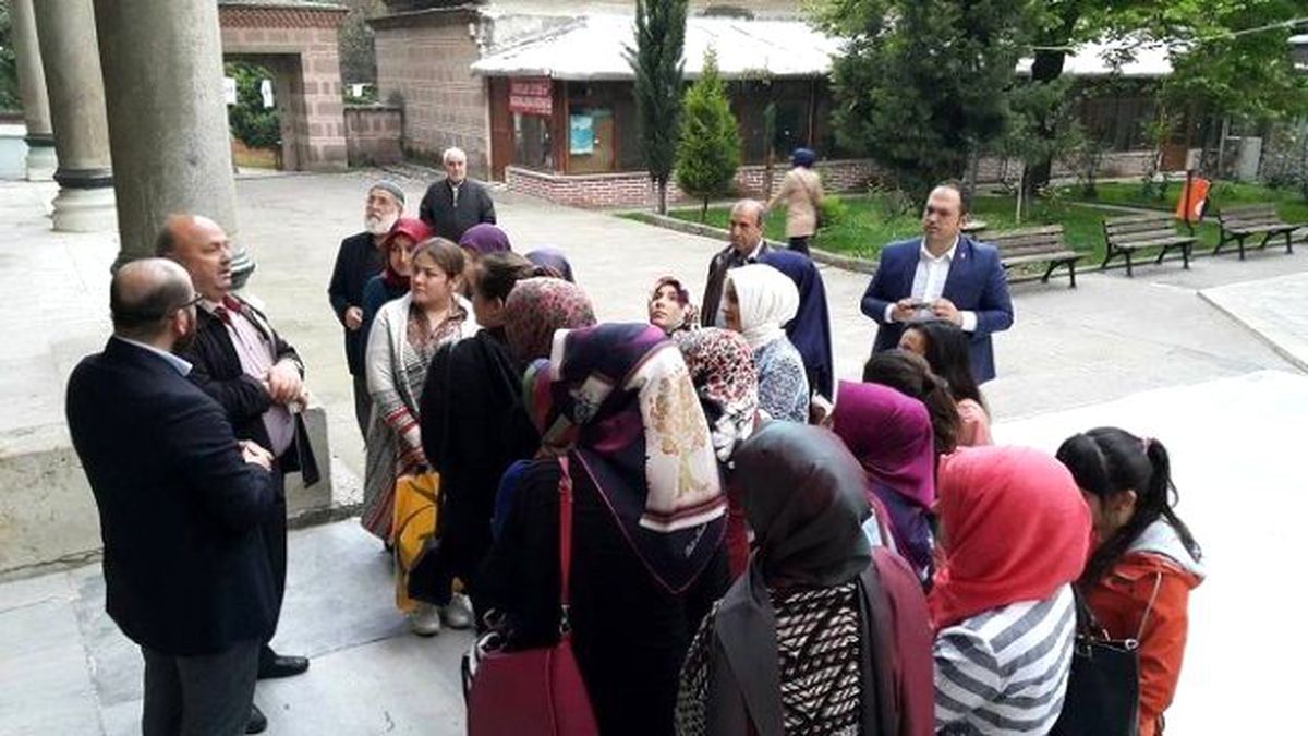 Gençler Sabah Namazında Buluştu