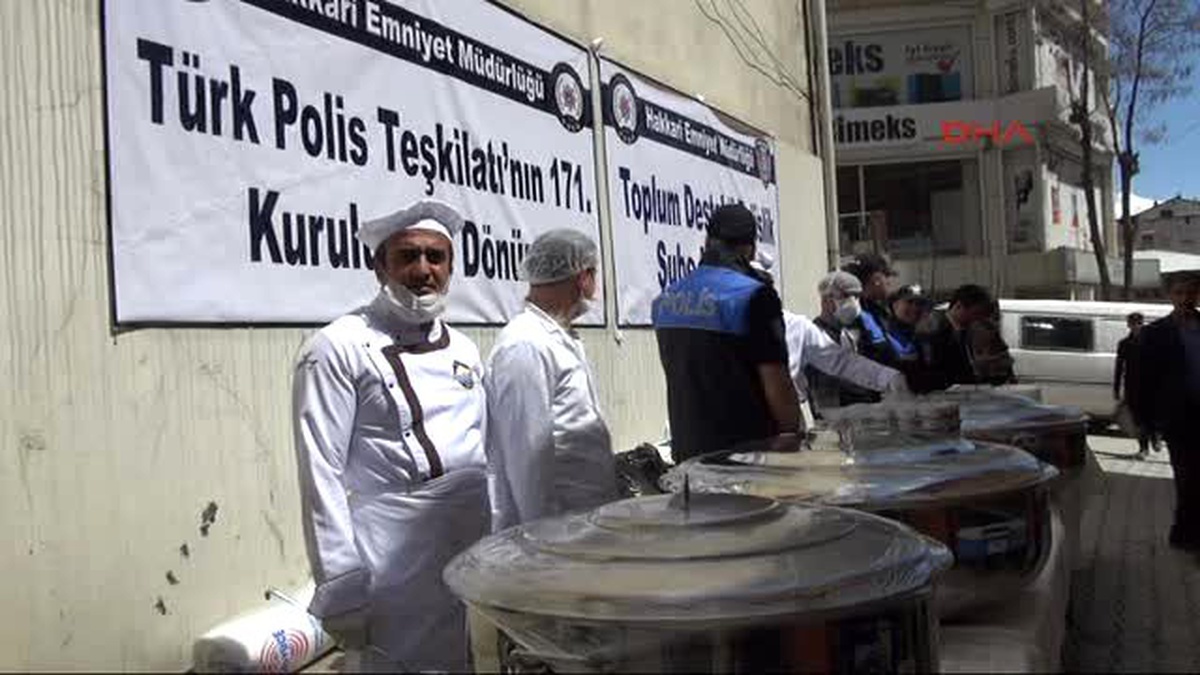 Hakkari Polisinden Vatandaşa Kavurma Pilav