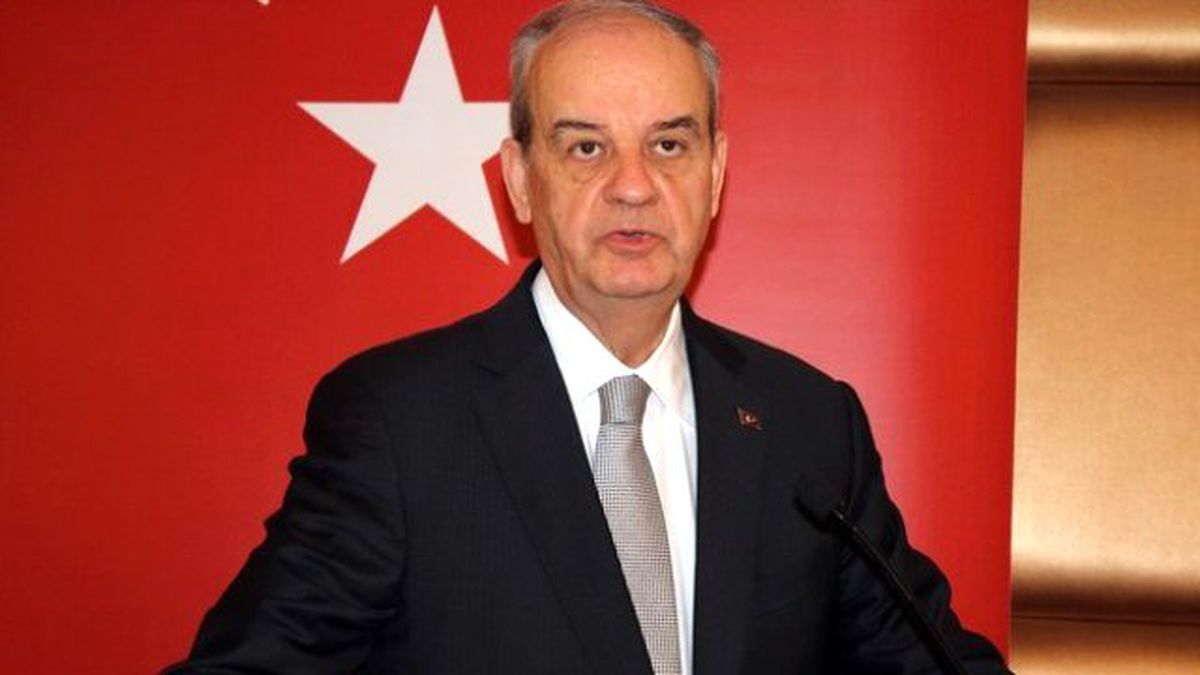İlker Başbuğ: O Onu Çekiştirir, O Onun Aleyhine...