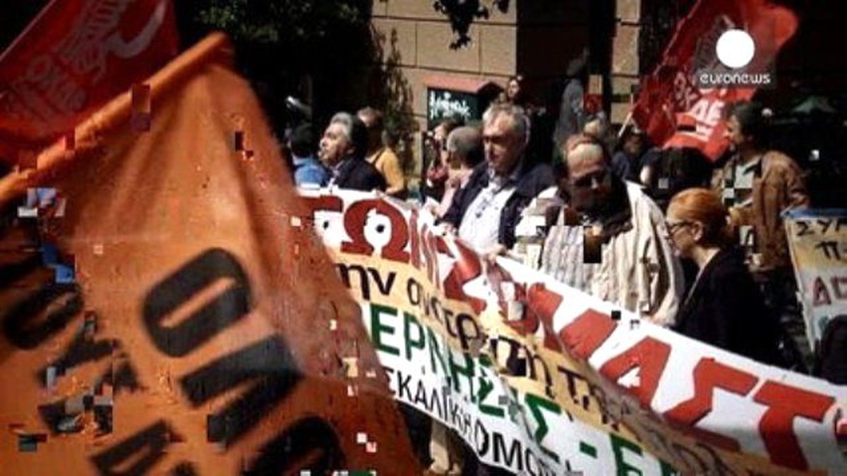Komşu Öfkeli: "Emeklilik Yasası Onaylanırsa Grevler Artar"