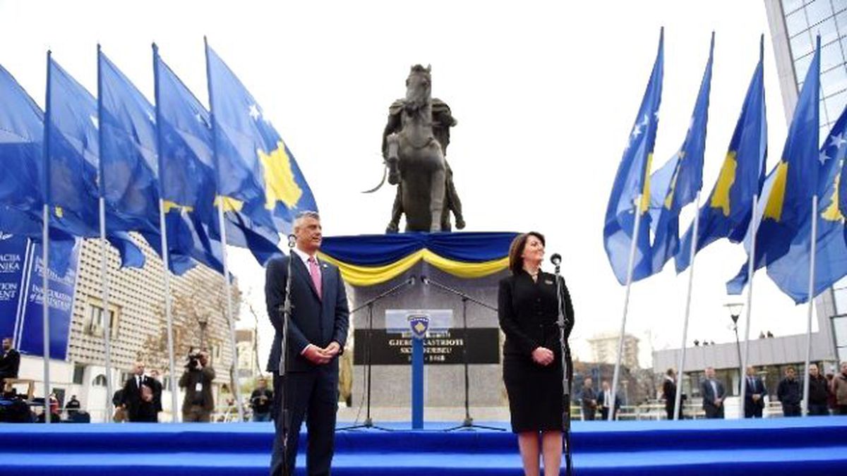 Kosova\'da Yeni Cumhurbaşkanı Görevi Devraldı
