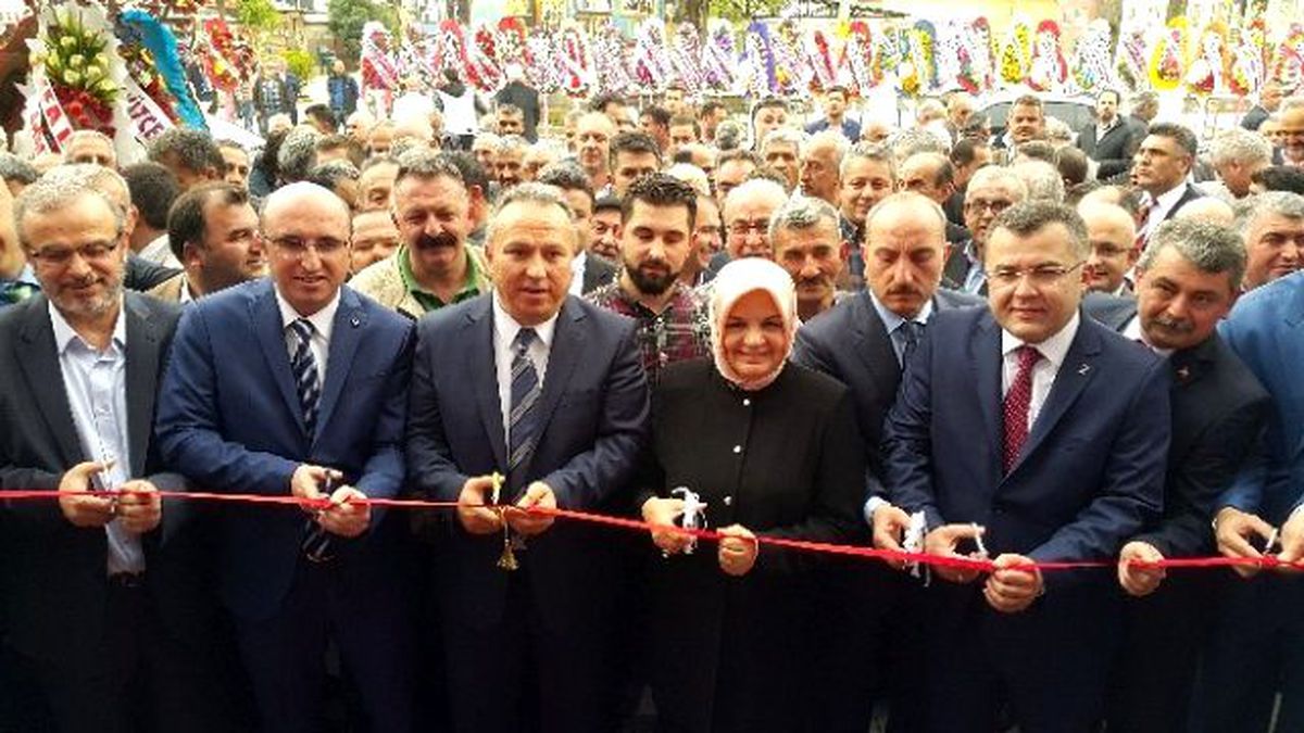 Mega House Hizmete Açıldı