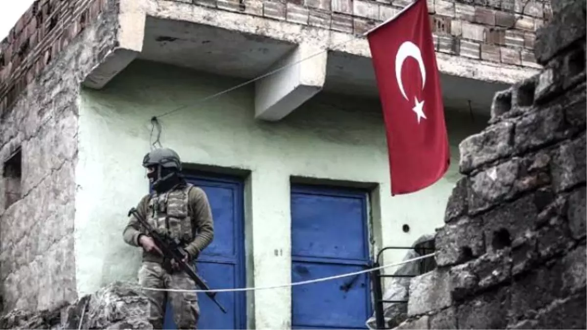 Asker ve Terörist Aynı Evde! Nusaybin\'den Her Satırı Olay Mektup