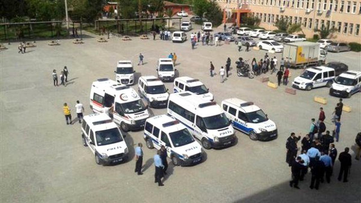 Okulda Futbol Maçı Kanlı Bitti! 1 Öğrenci Göğsünden Bıçaklandı