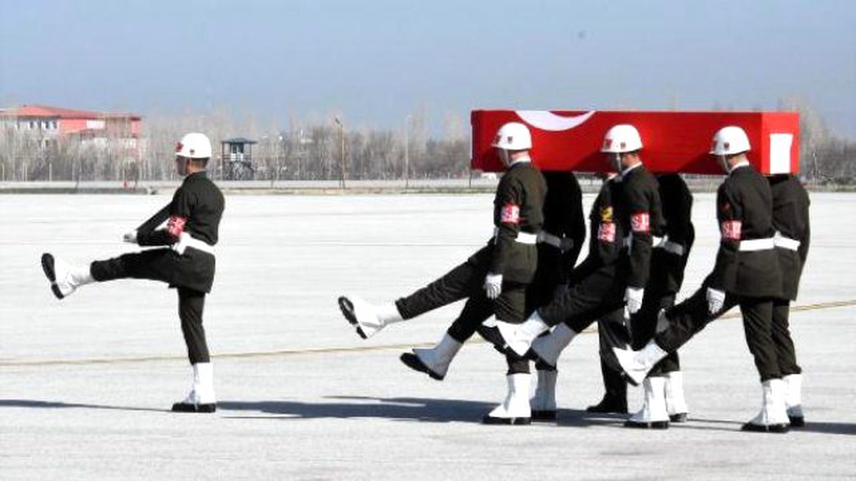 Hakkari\'de Kalp Krizi Geçiren Asker Şehit Oldu
