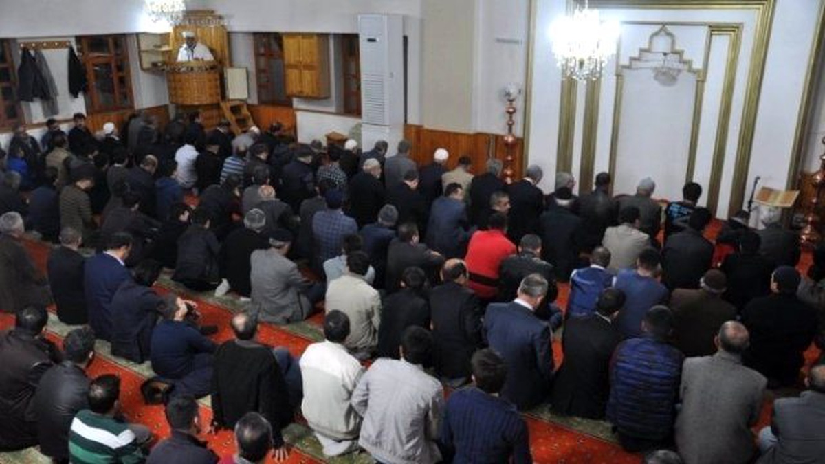 Regaib Kandili Münasebetiyle Mevlit ve Hatim Programı Düzenlendi